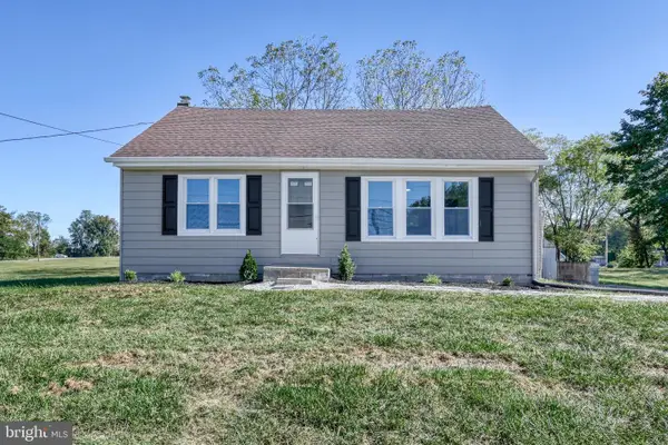 455 Petersburg Rd, CARLISLE, PA 17015