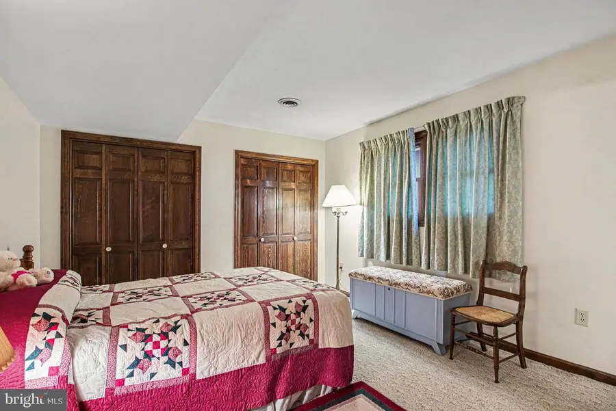 440 Croghan Dr, Carlisle, PA 17013 - Image #3