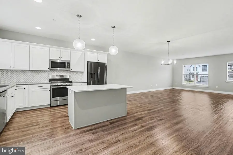 205 Estate Dr, Mechanicsburg, PA 17055 - Image #2