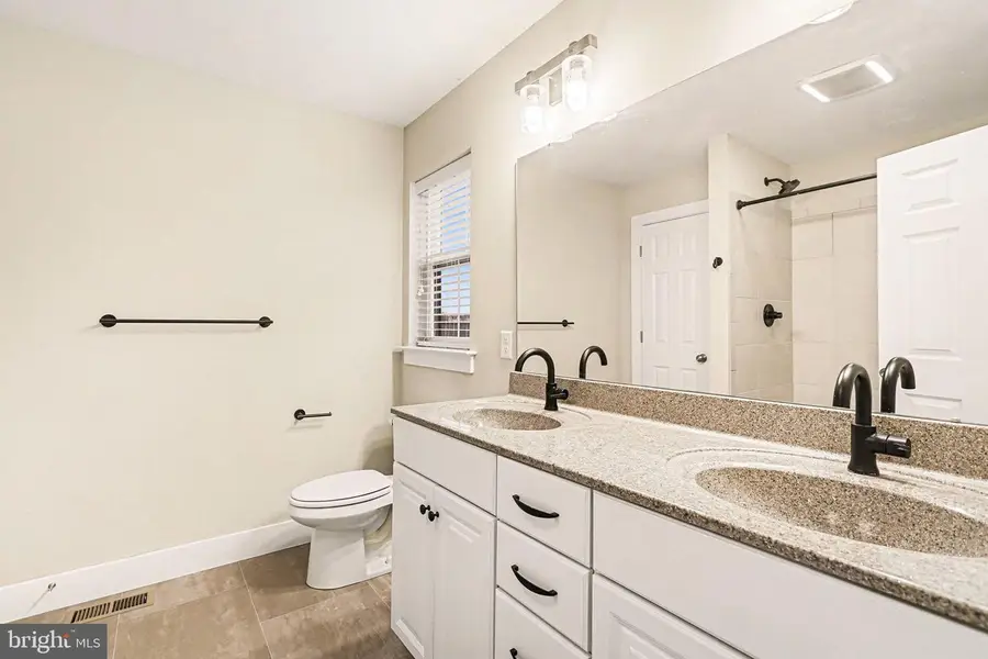 205 Estate Dr, Mechanicsburg, PA 17055 - Image #3