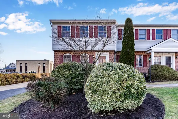 3439 Green St, CAMP HILL, PA 17011