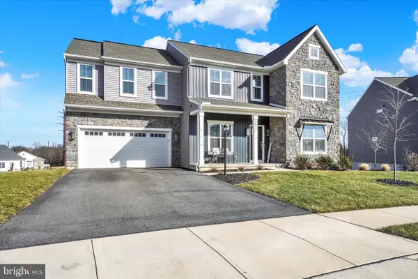 2072 N Autumn Chase Drive, MECHANICSBURG, PA 17055