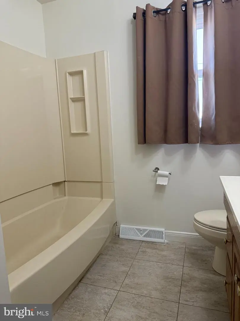 190 Darr Ave, Carlisle, PA 17013 - #2