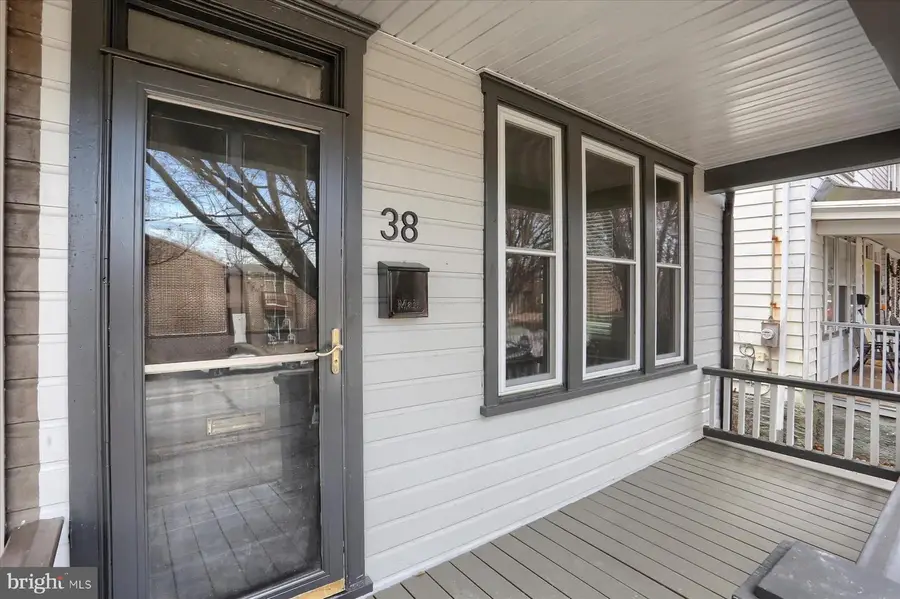 38 W Willow St, Carlisle, PA 17013 - Image #2