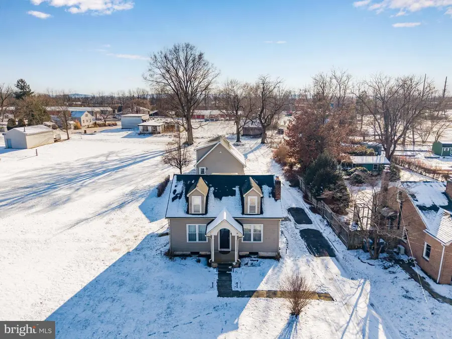 910 W Louther St, Carlisle, PA 17013 - Image #3