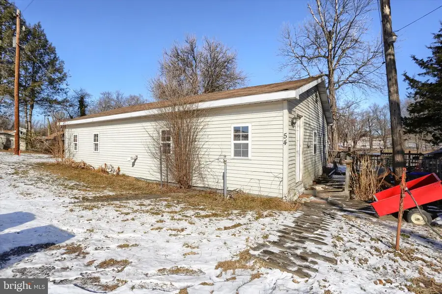 54 Cave Hill Dr, Carlisle, PA 17013 - Image #2