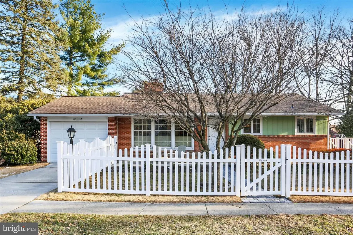 51 Burd Dr, Camp Hill, PA 17011 - #1