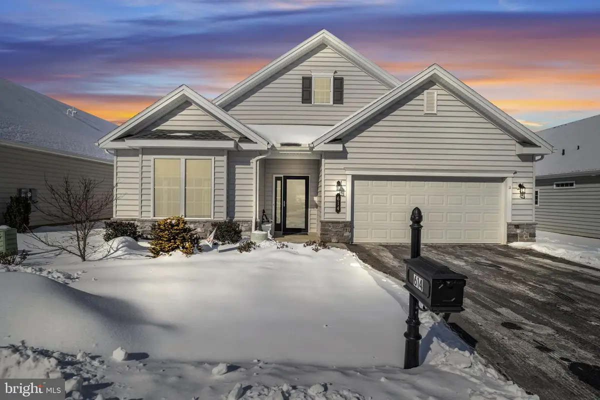 614 Republic Way, Mechanicsburg, PA 17050 - #1