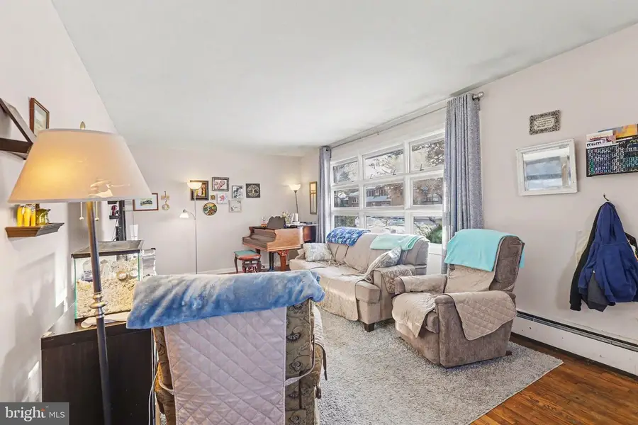 711 Coolidge St, New Cumberland, PA 17070 - #3