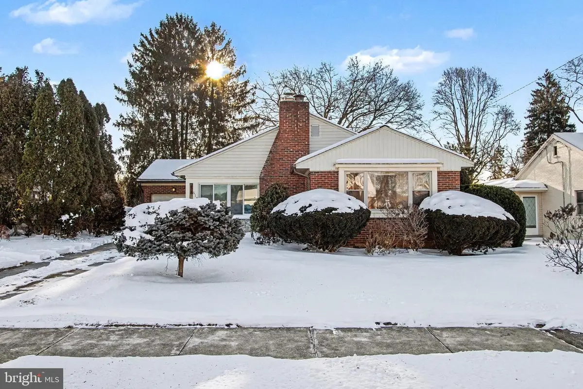 610 Walton St, Lemoyne, PA 17043 - #1