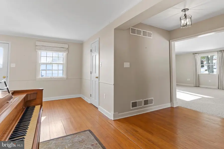 703 5th St, New Cumberland, PA 17070 - #3