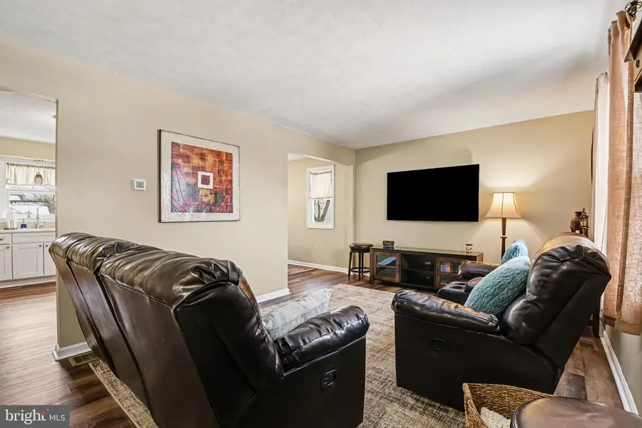 1117 Floribunda Ln, Mechanicsburg, PA 17055 - #3