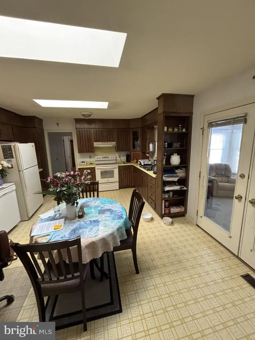 806 N Market St, Mechanicsburg, PA 17055 - #2