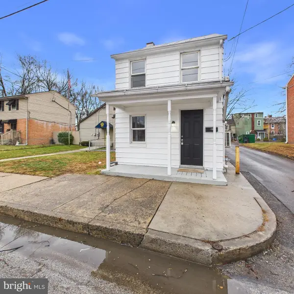 150 W Penn St, CARLISLE, PA 17013