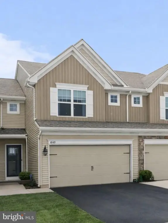 1649 Haralson Dr, MECHANICSBURG, PA 17055