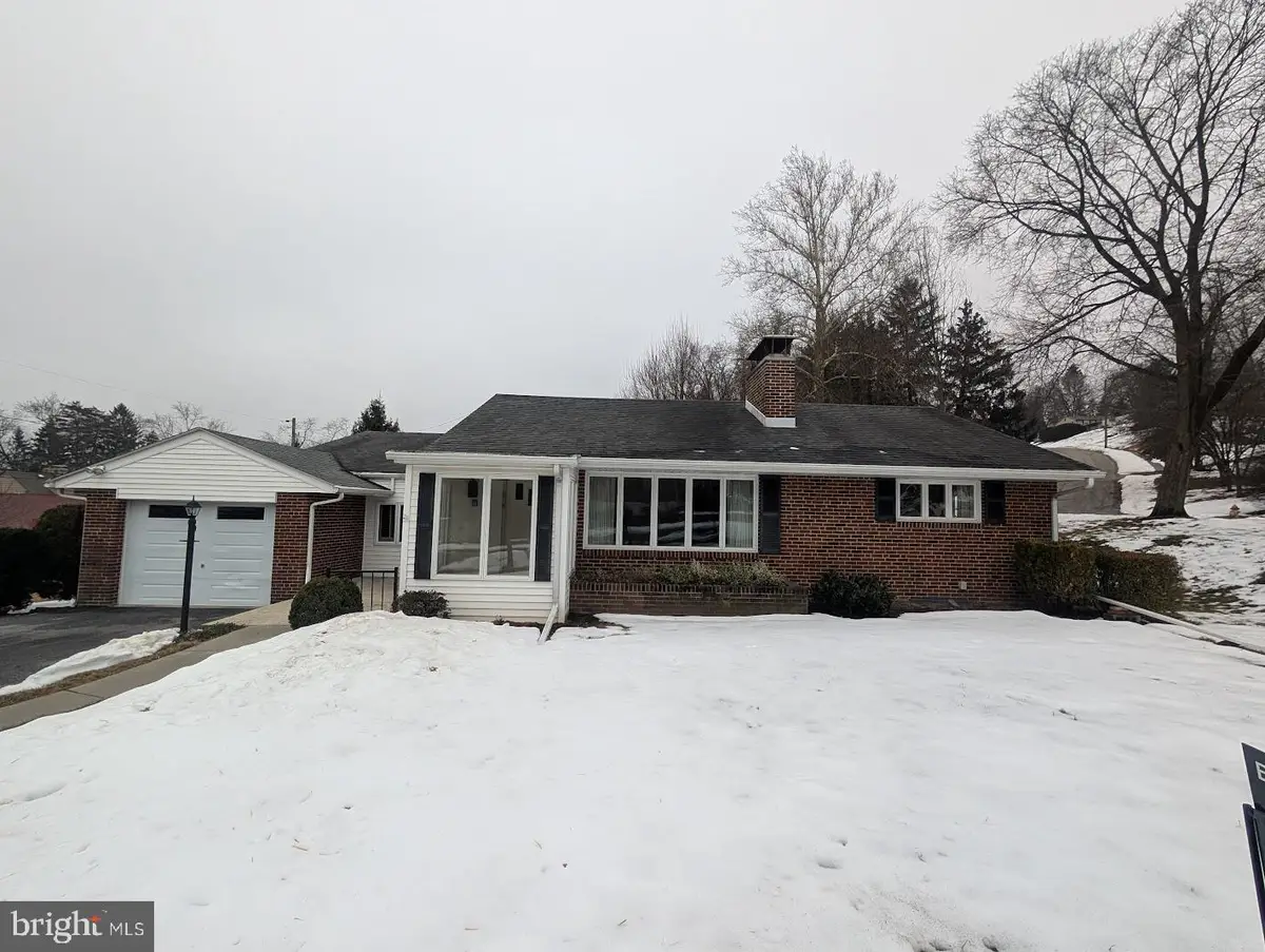 910 Fourth Street, New Cumberland, PA 17070 - #1