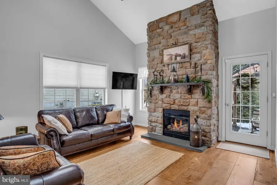 8 Glenn Vw, Carlisle, PA 17013 - #3