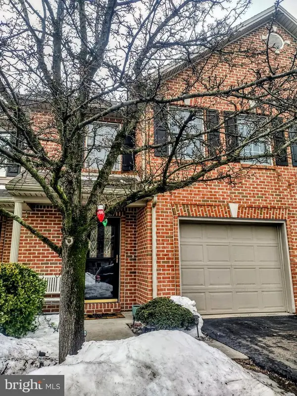 2208 Gleim Ct, ENOLA, PA 17025