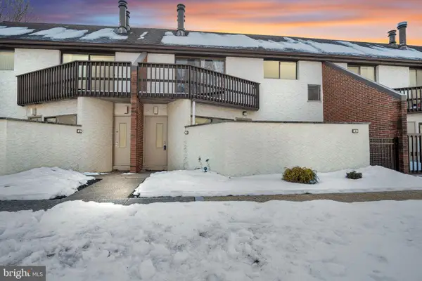 1075 Lancaster Boulevard Blvd #3, MECHANICSBURG, PA 17055