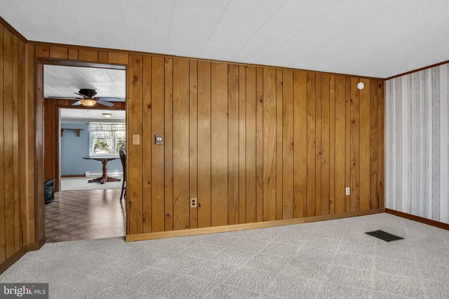 647 N Middle Road, Newville, PA 17241 - #3