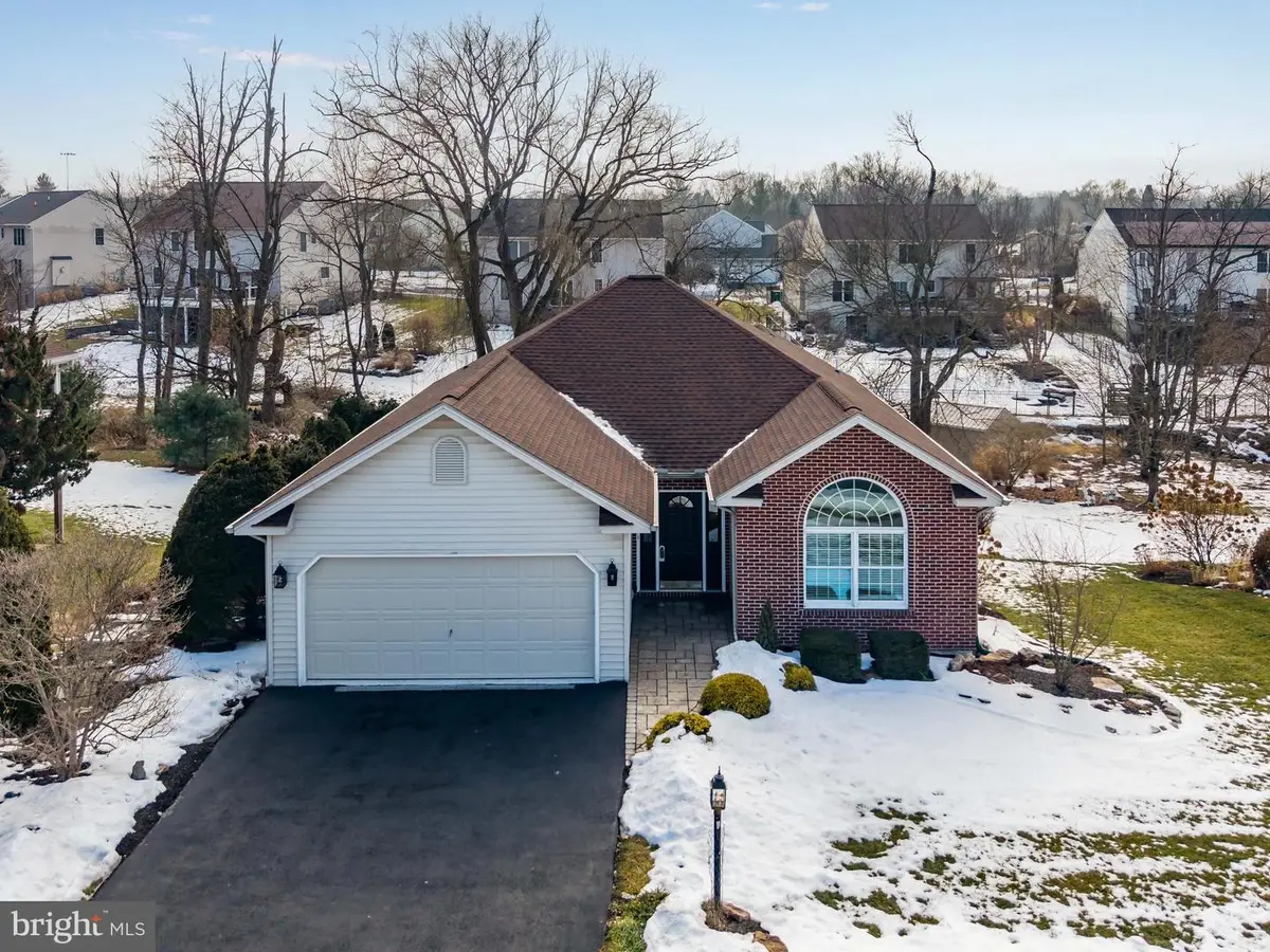 15 Wetherburn Rd, Enola, PA 17025 - #1