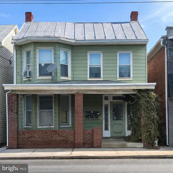 233 E King St, SHIPPENSBURG, PA 17257