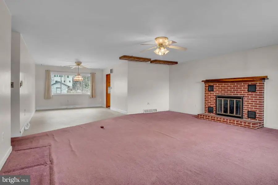 531 Hamilton St, Carlisle, PA 17013 - #2