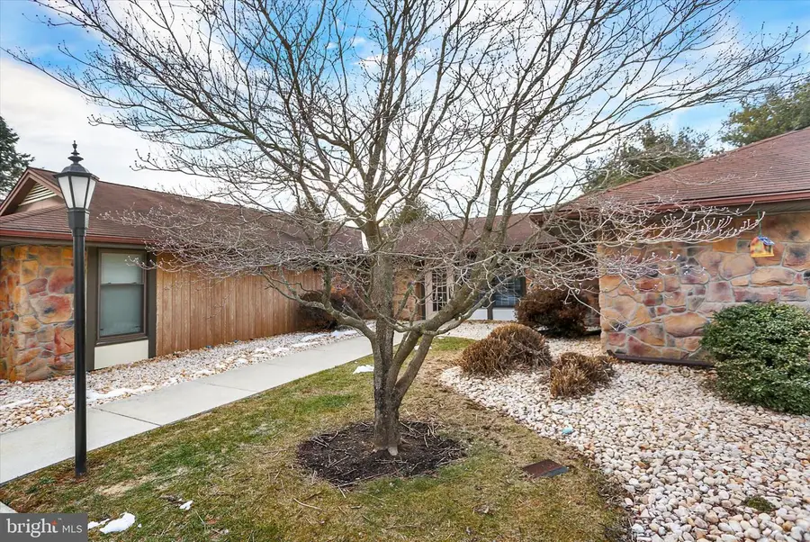 3 Abbey Court, Carlisle, PA 17015 - #3