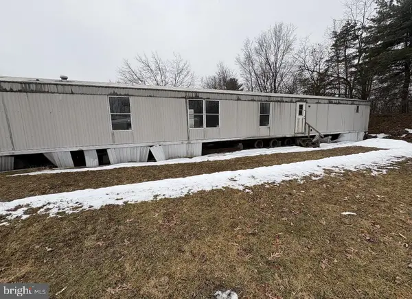 141 Tower Circle, CARLISLE, PA 17013