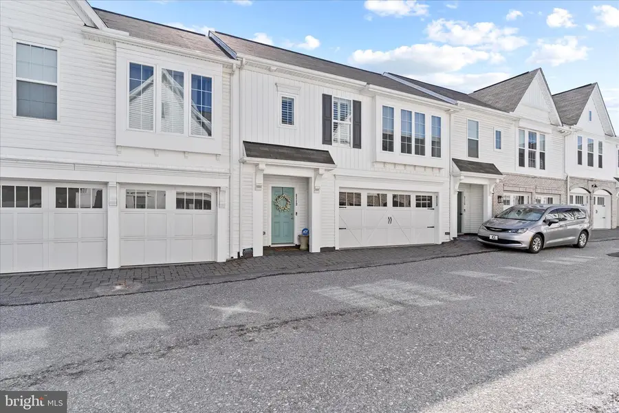 3113 Grove Ct, Mechanicsburg, PA 17055 - #2