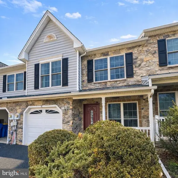 10 Lenox Ct, MECHANICSBURG, PA 17050