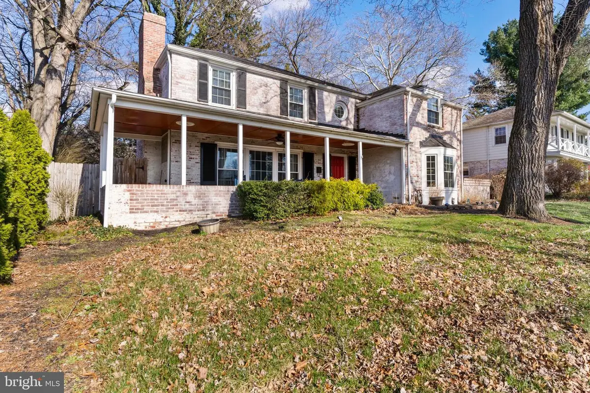 425 Country Club Rd, Camp Hill, PA 17011 - #1