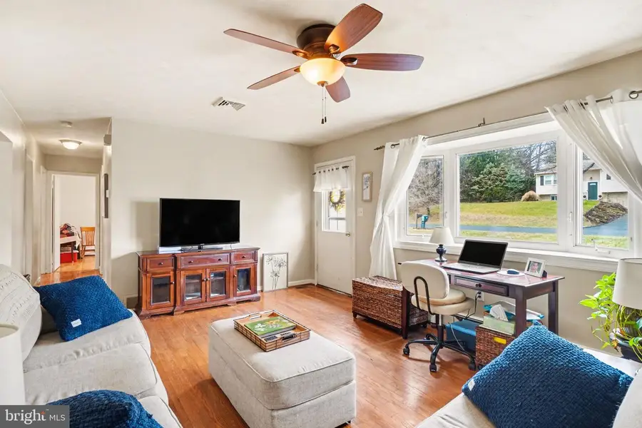 3925 Sullivan St, Mechanicsburg, PA 17050 - #3