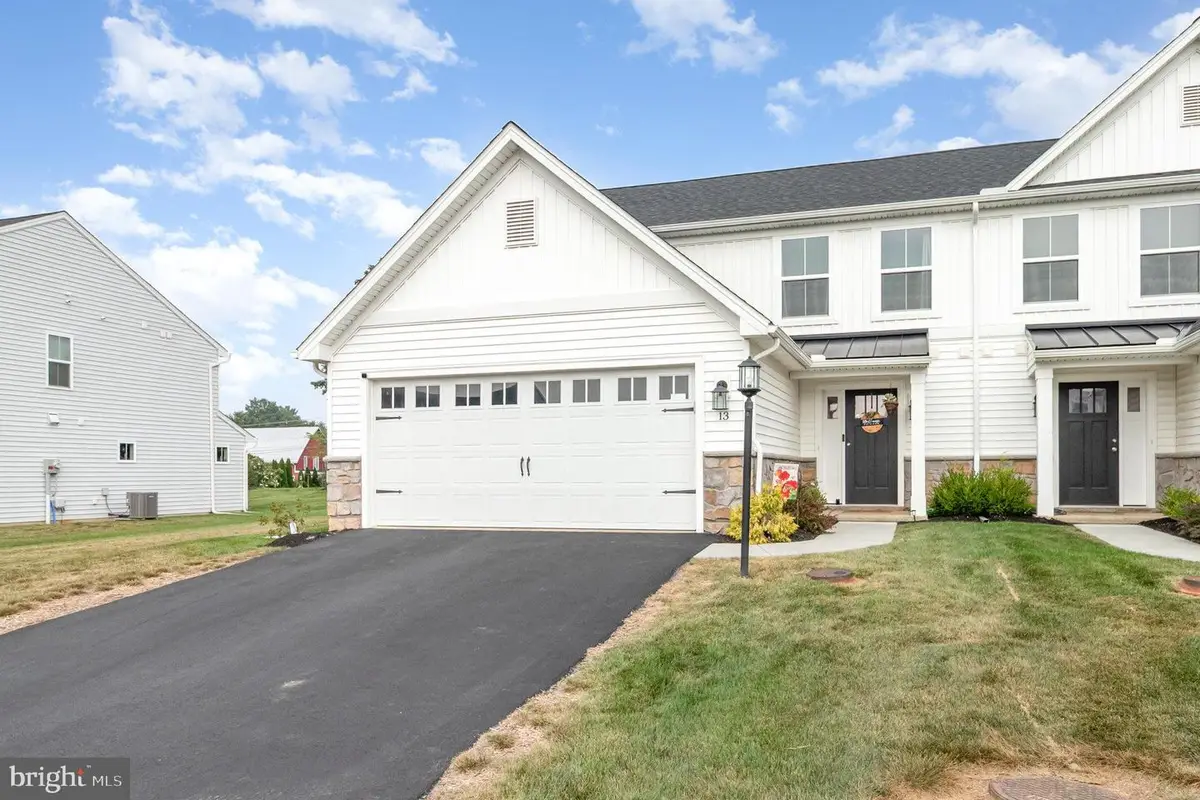 13 Shillington Lane Ln, Carlisle, PA 17013 - #1