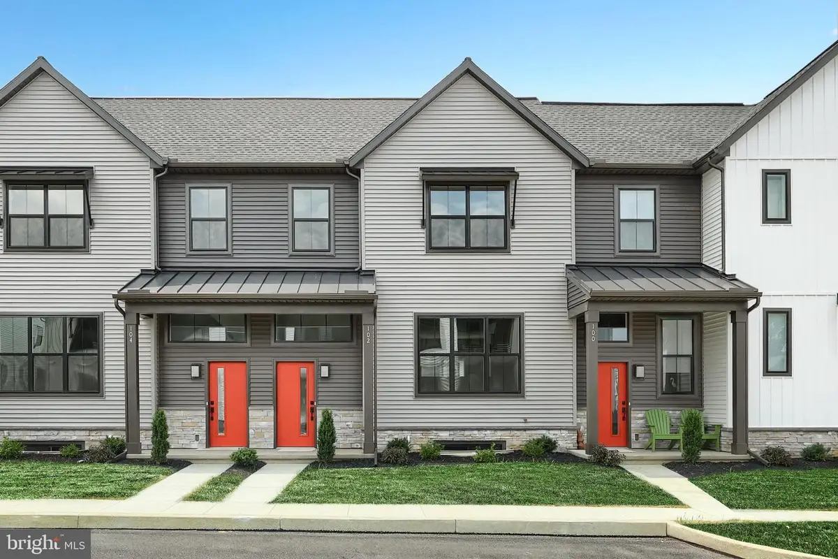 102 Madison Dr, Mechanicsburg, PA 17055 - #1