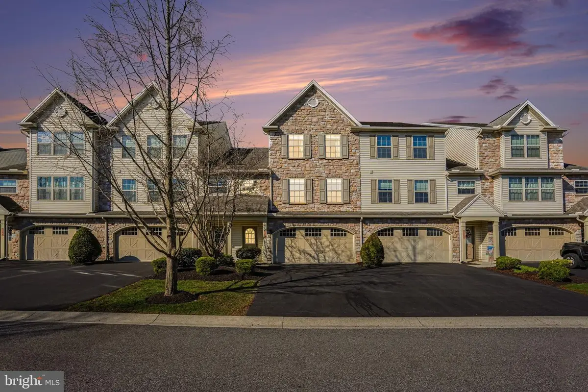 1804 Vista Dr, Mechanicsburg, PA 17055 - #1