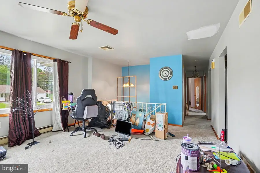 1205 Mallard Rd, Camp Hill, PA 17011 - #2