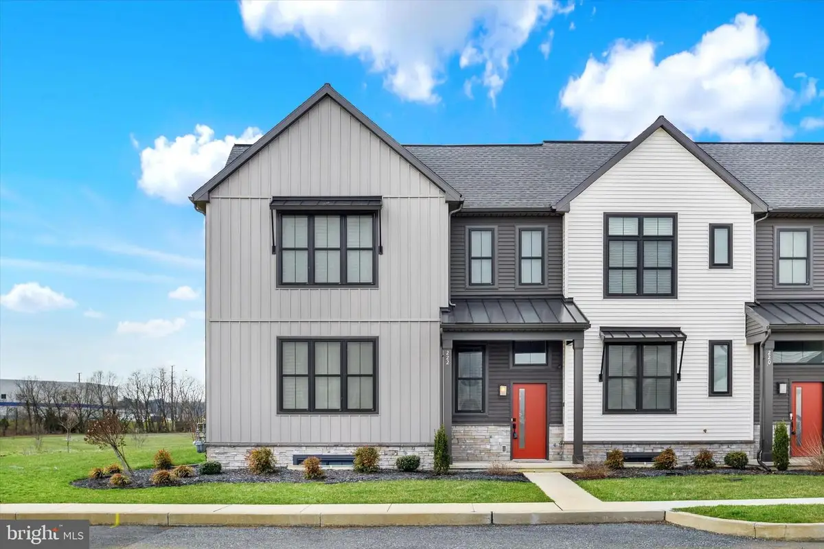 222 Stickley Dr, Mechanicsburg, PA 17055 - #1
