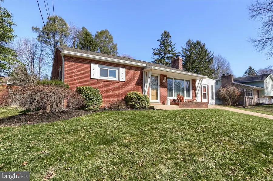 1855 Holly Dr, Camp Hill, PA 17011 - #3