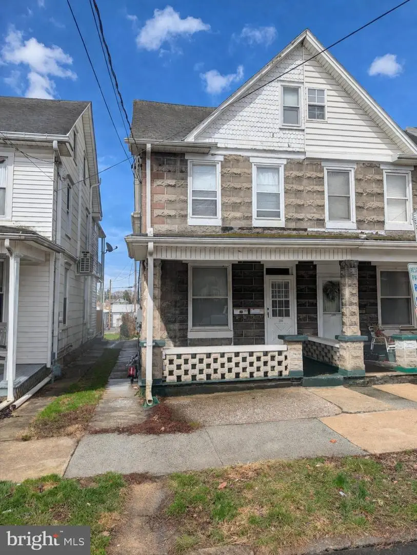 206 Herman Ave, Lemoyne, PA 17043 - #2