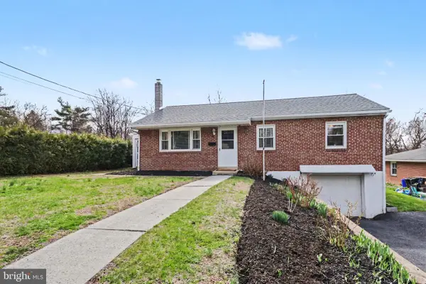 11 W Highland Ave, ENOLA, PA 17025