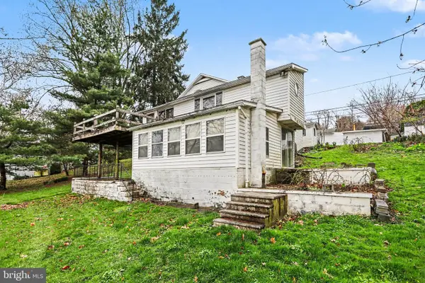 924 River Rd, MARYSVILLE, PA 17053