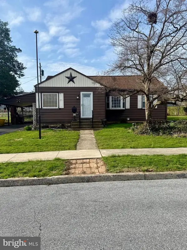 1309 Kingsley Rd, CAMP HILL, PA 17011