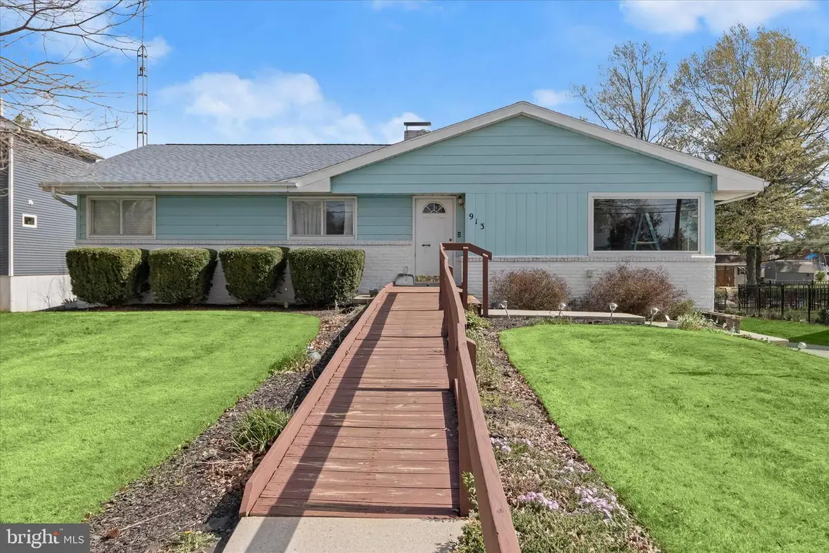 913 Gobin Street, Carlisle, PA 17013 - #1