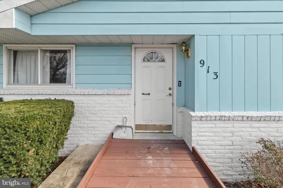 913 Gobin Street, Carlisle, PA 17013 - #3