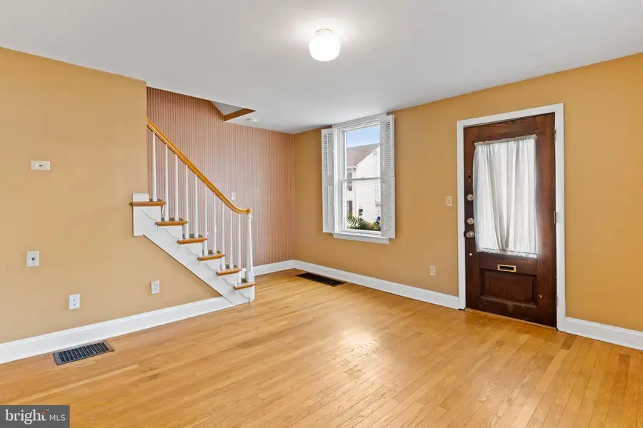 229 W Simpson St, Mechanicsburg, PA 17055 - #3