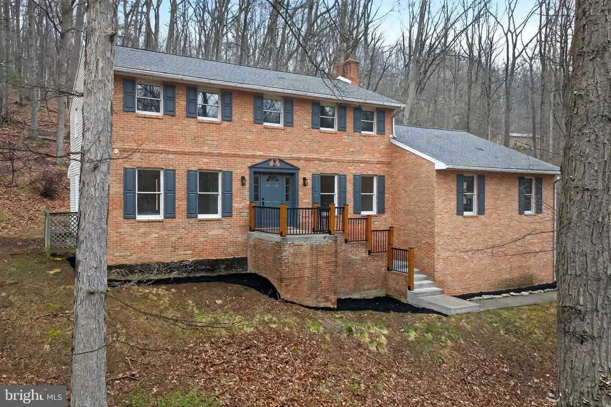 600 Rocky Dr, Boiling Springs, PA 17007 - #1