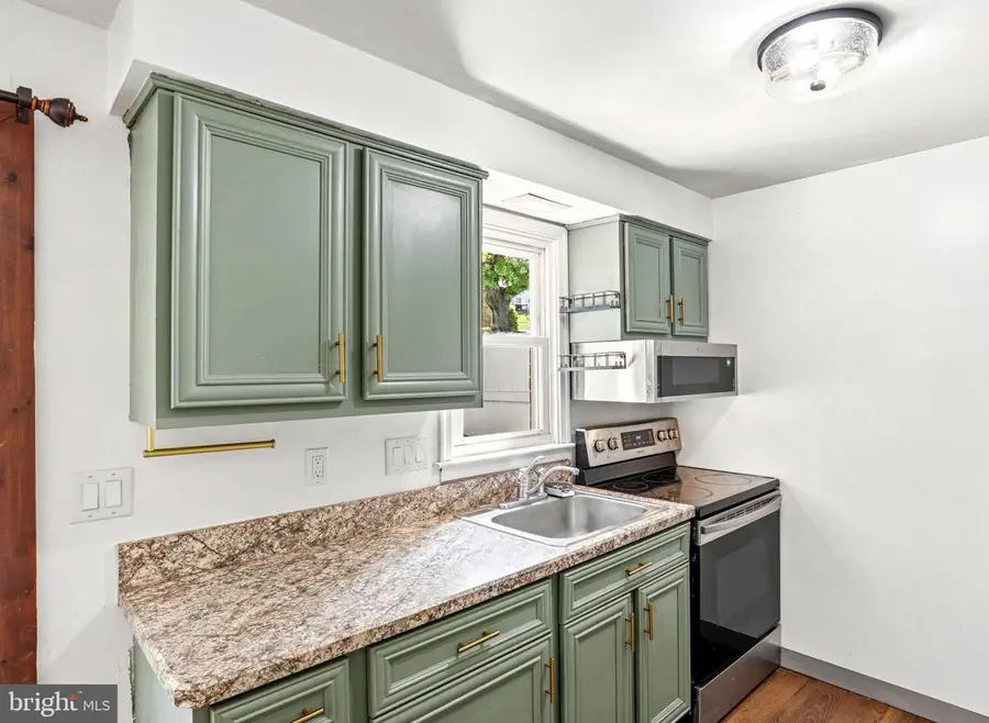 96 Queen Ave, Enola, PA 17025 - #3