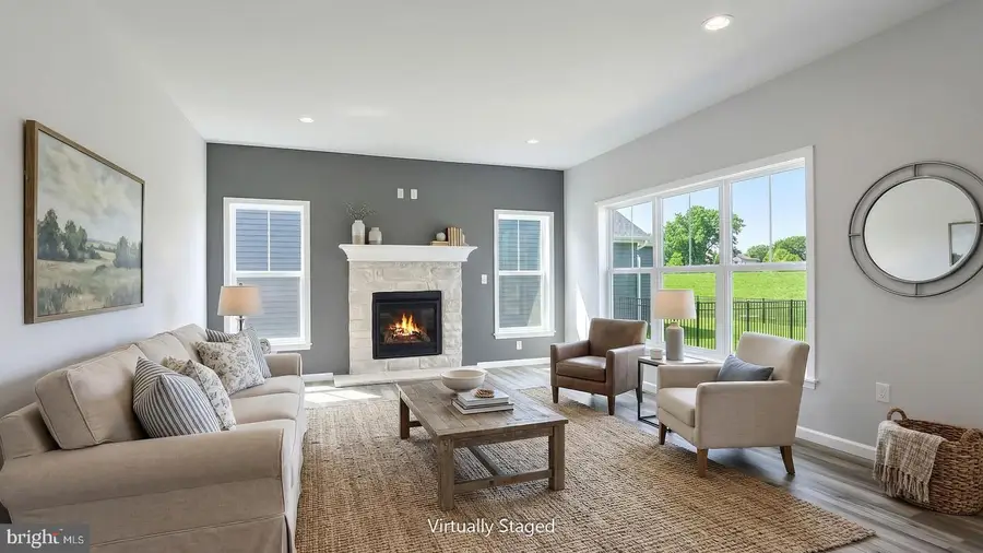 615 Estate Dr, Mechanicsburg, PA 17055 - #3