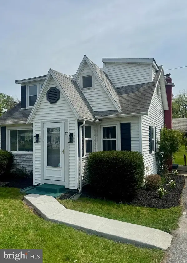 67 Fairfield Street, CARLISLE, PA 17013